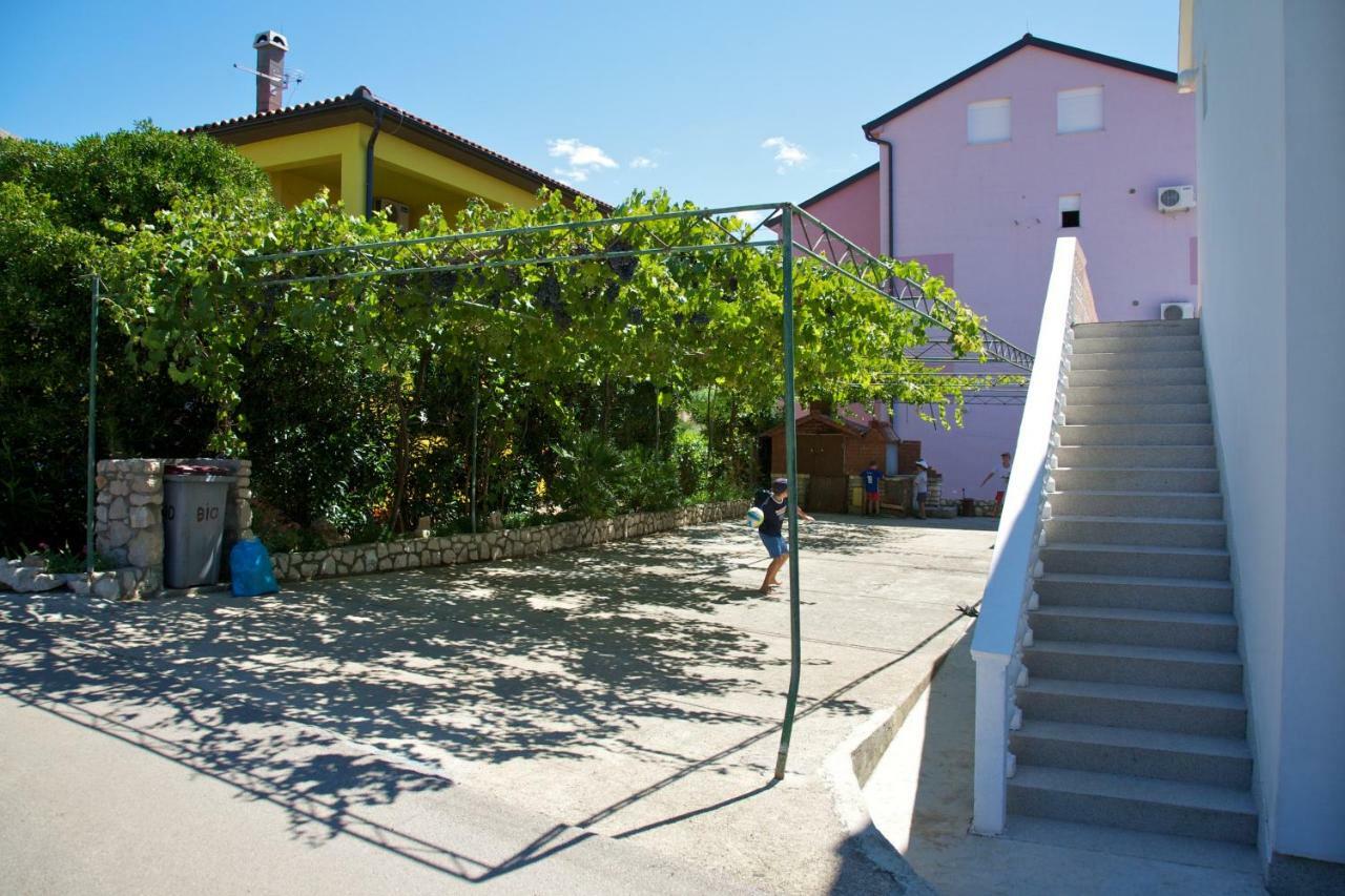 Apartments Slavica Rab Town Eksteriør bilde
