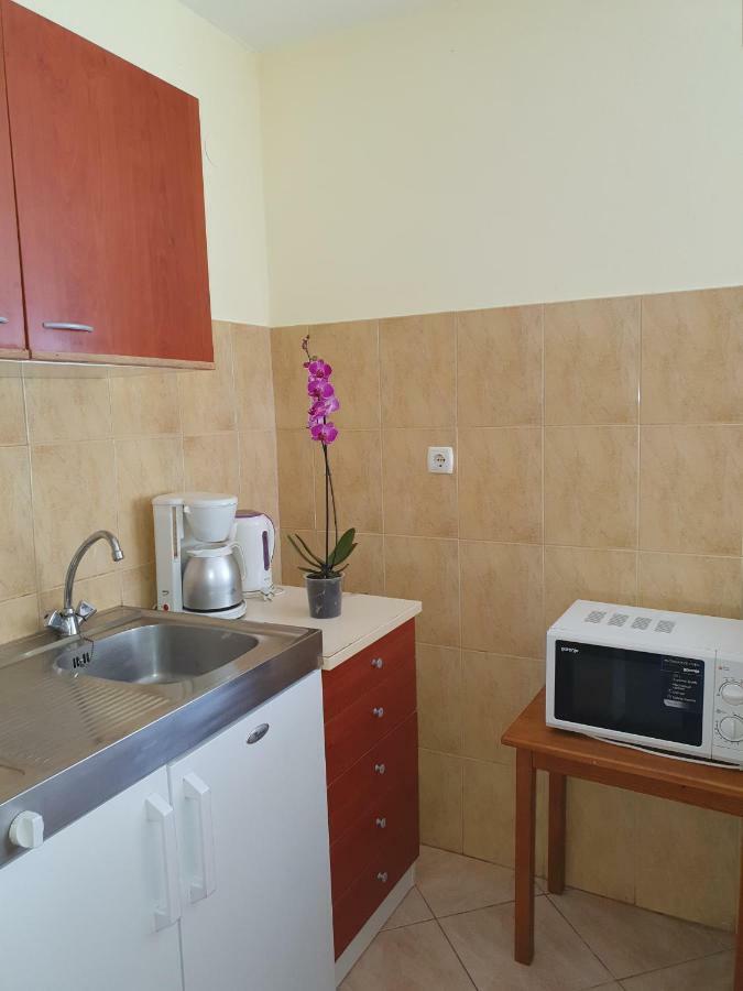 Apartments Slavica Rab Town Eksteriør bilde