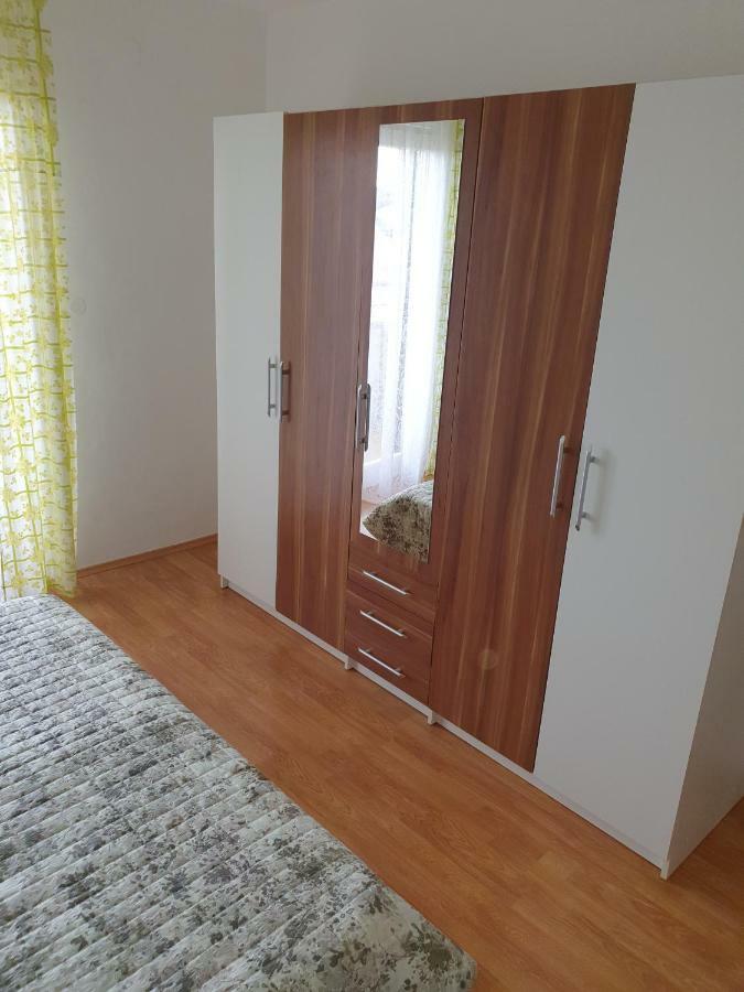 Apartments Slavica Rab Town Eksteriør bilde