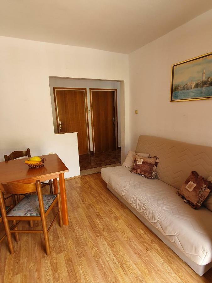 Apartments Slavica Rab Town Eksteriør bilde